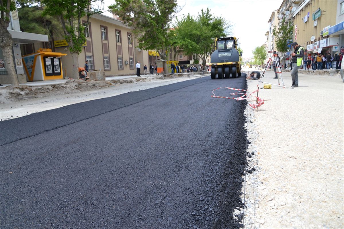 Kırşehir\'de Altyapıya 100 Milyon Liralık Yatırım