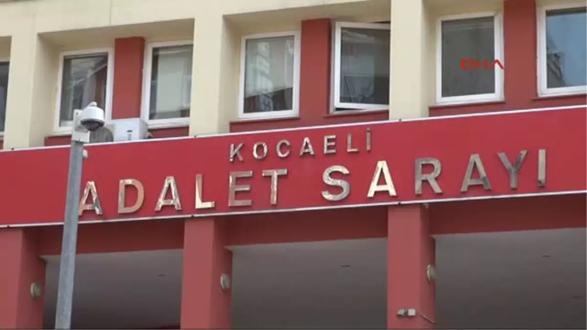 Kocaeli Fetö Soruşturmasında Polisler Adliyeye Sevk Edildi