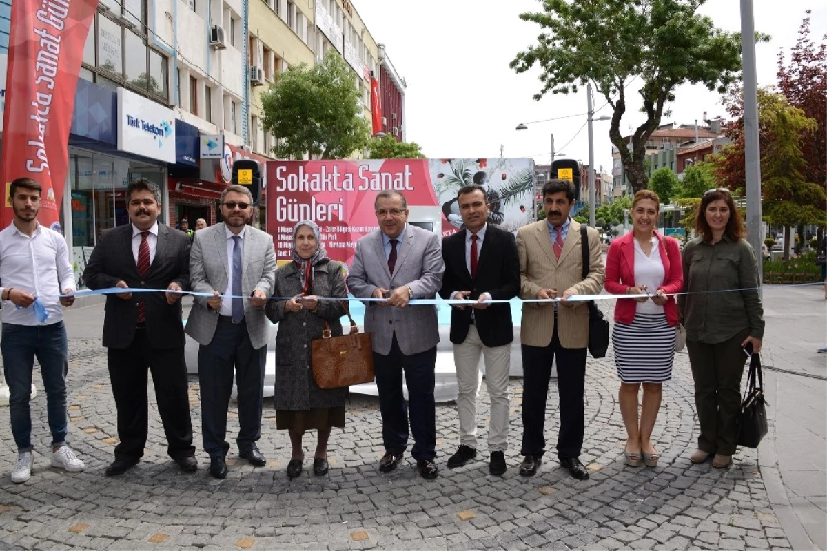 Konya\'da Sokakta Sanat Günleri Başladı