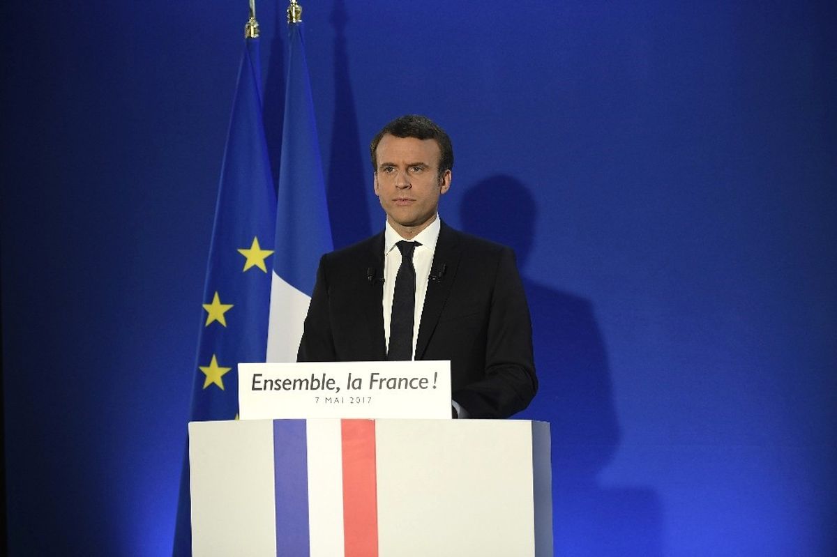 Macron\'dan İlk Açıklama: "Uzun Tarihimizde Yeni Sayfa Açıldı"