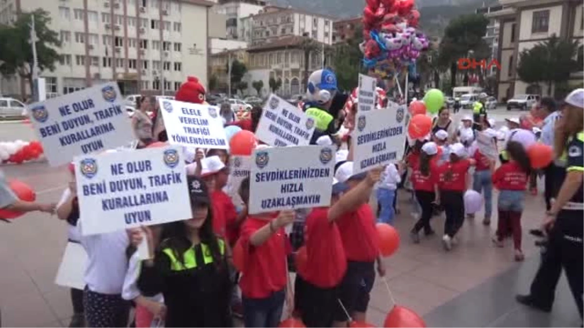 Manisa Trafik Haftasında Gerçeği Aratmayan Tatbikat