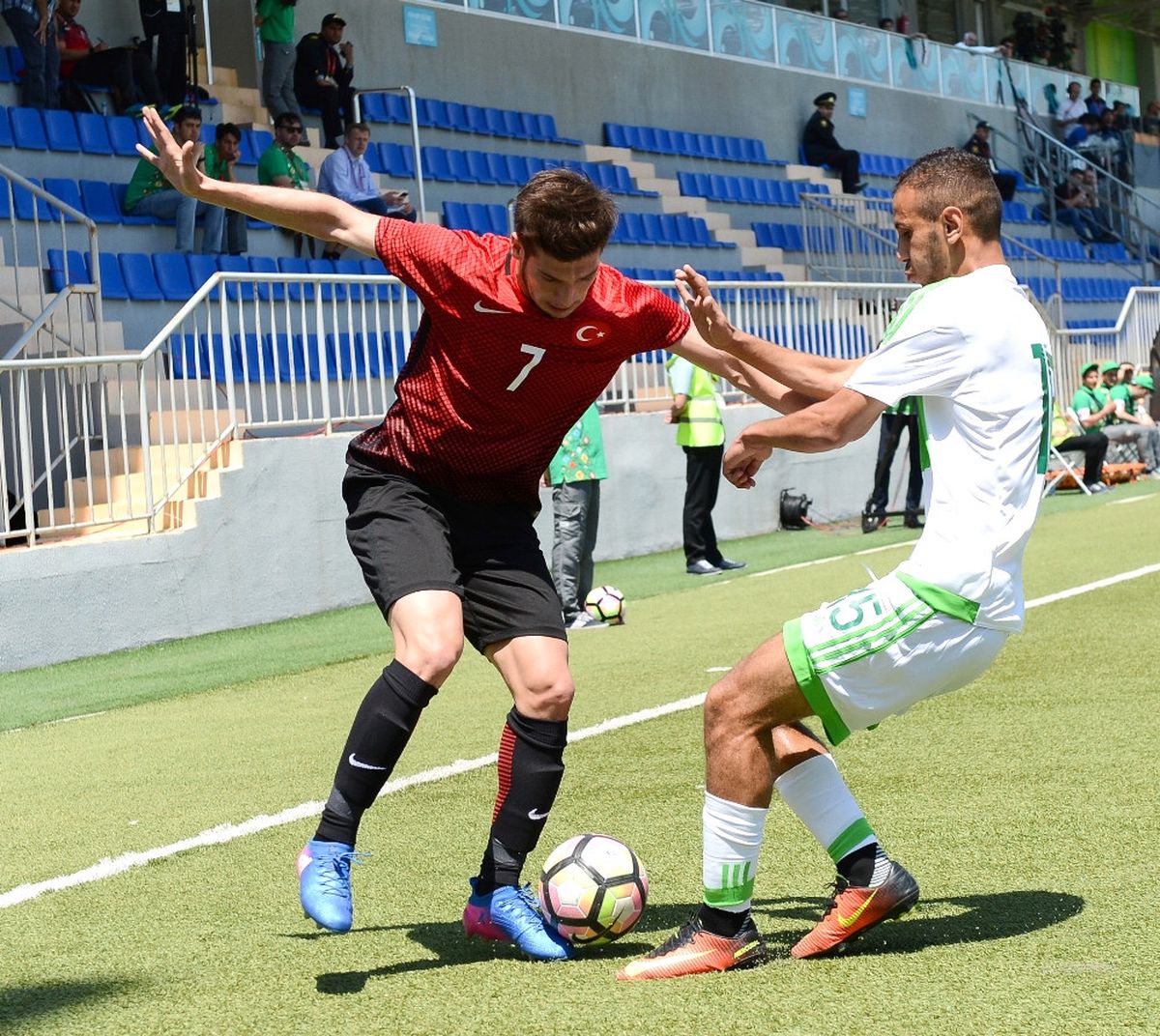 Milliler Son Dakikada Yıkıldı