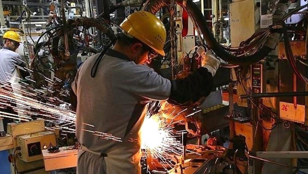 Sanayi Üretimi Mart\'ta Arttı