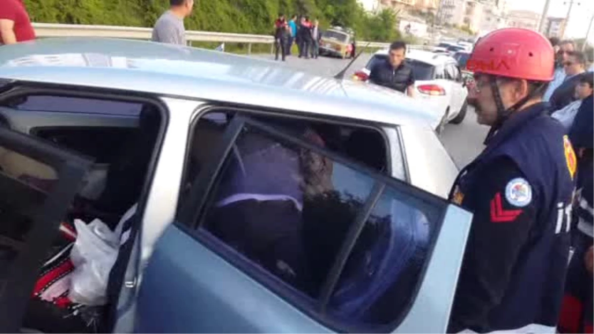 Zonguldak\'ta 2 Otomobil Çarpıştı 4 Yaralı