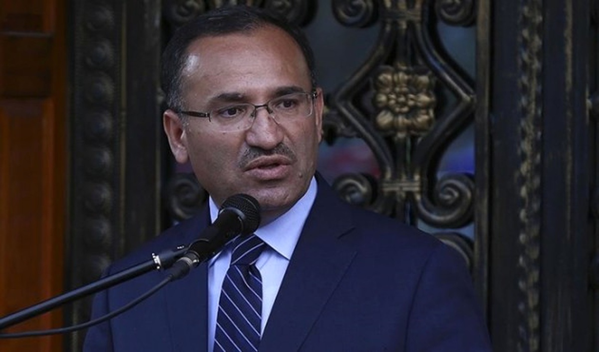 Adalet Bakanı Bekir Bozdağ, ABD\'li Mevkidaşı Jeff Sessions ile Görüştü. Görüşme 45 Dakika Sürdü.