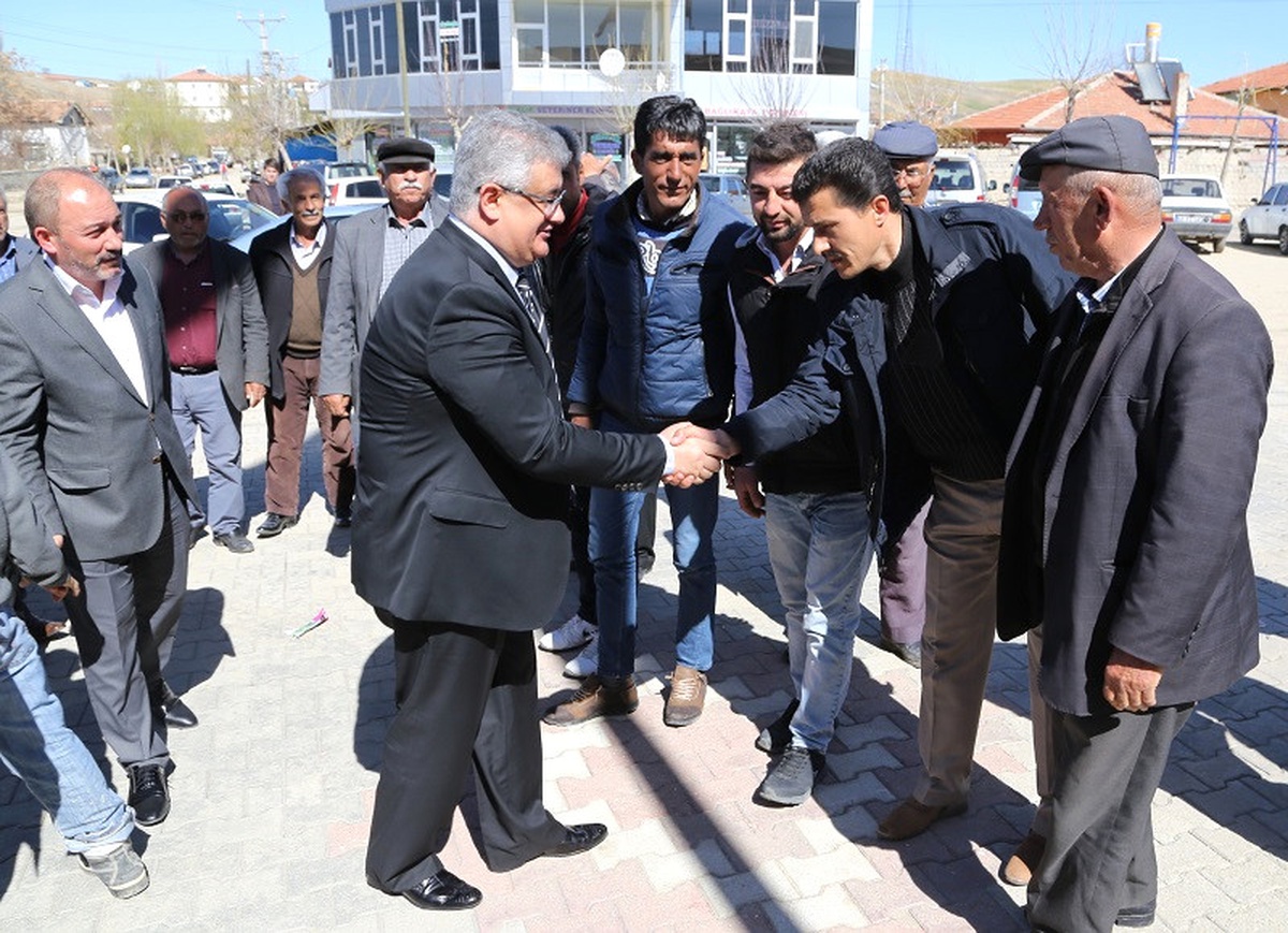 Aksaray Valisi Pekmez Yenikent Beldesini Ziyaret Etti