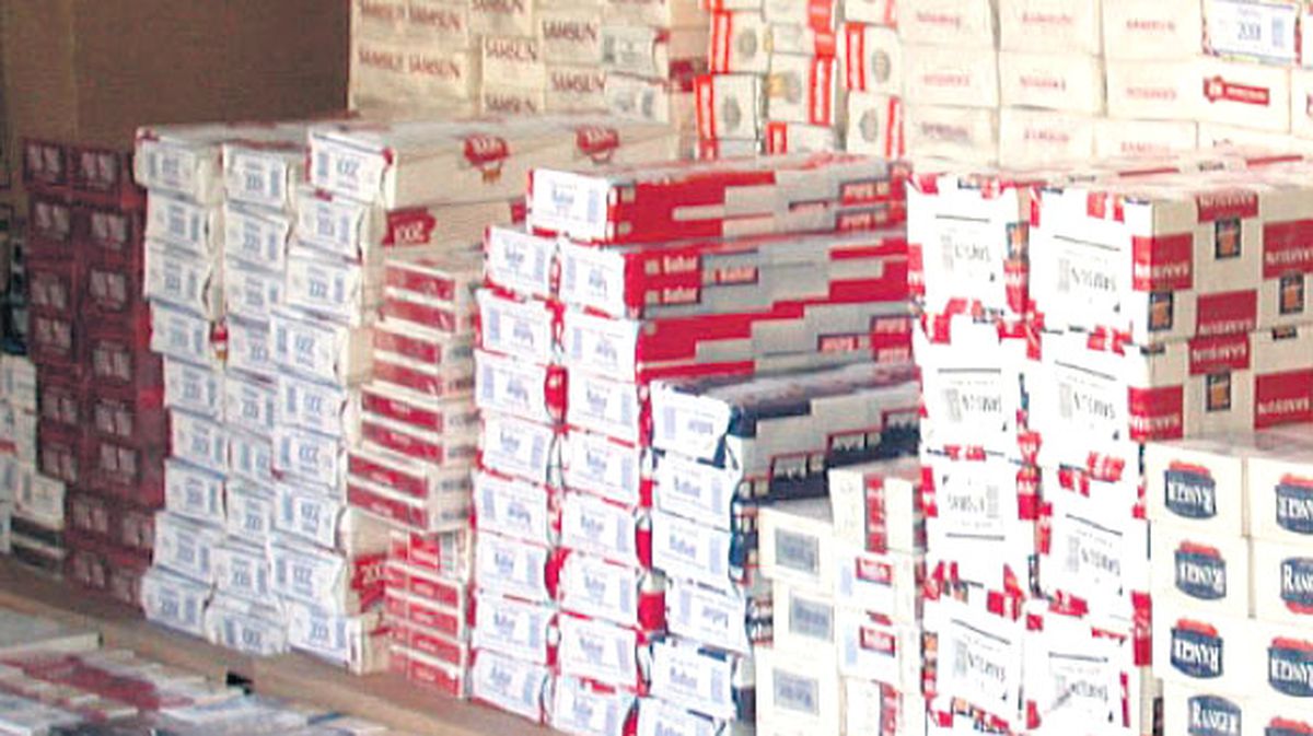 Akşehir\'de Kaçak Sigara Operasyonu