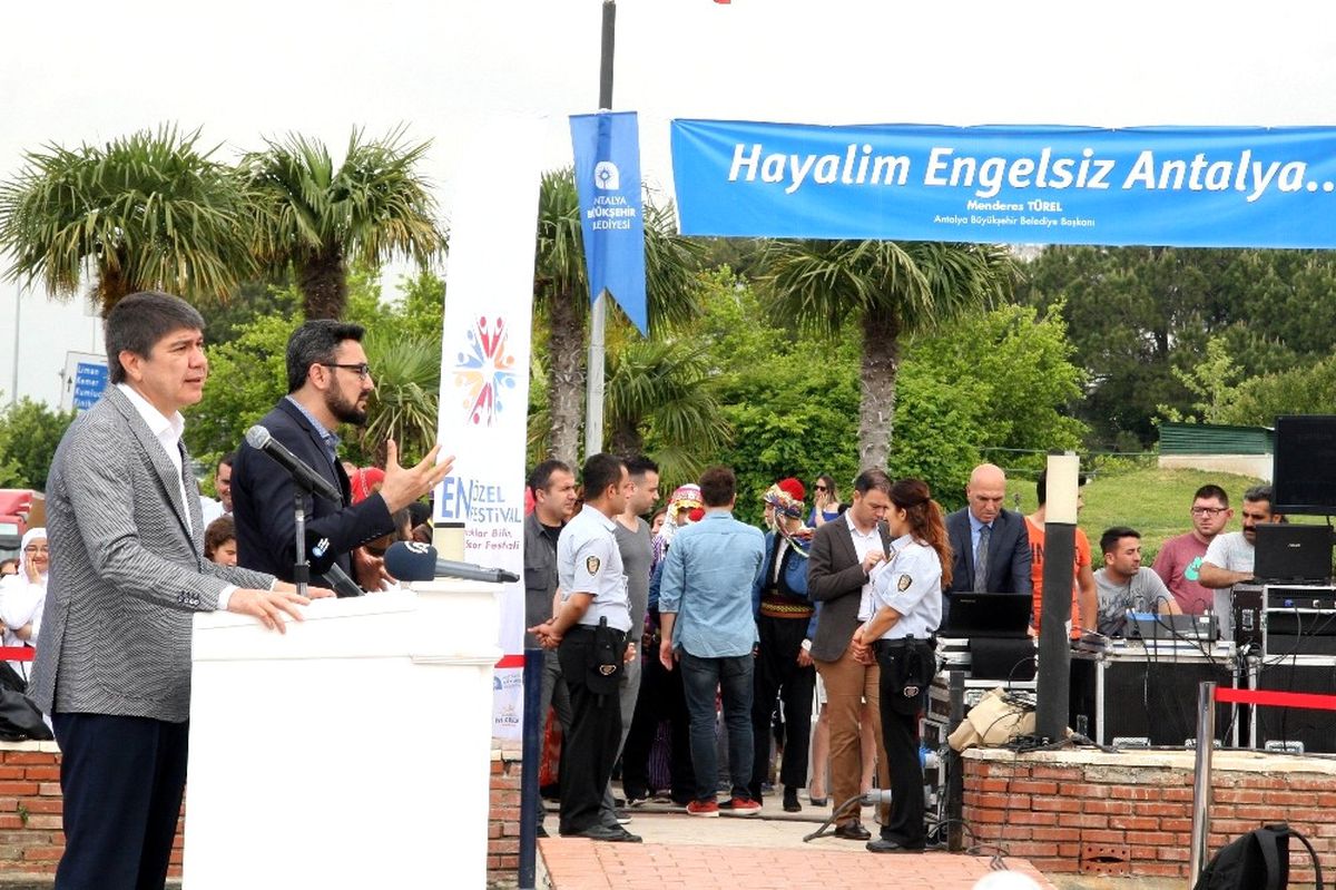 Antalya\'da Özel Çocuklar İçin Özel Festival