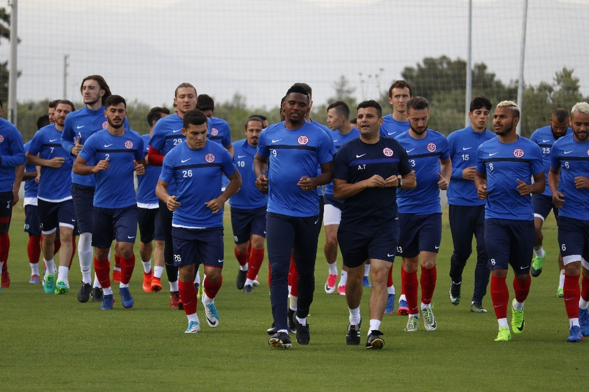 Antalyaspor\'da Fenerbahçe Mesaisi Sürüyor