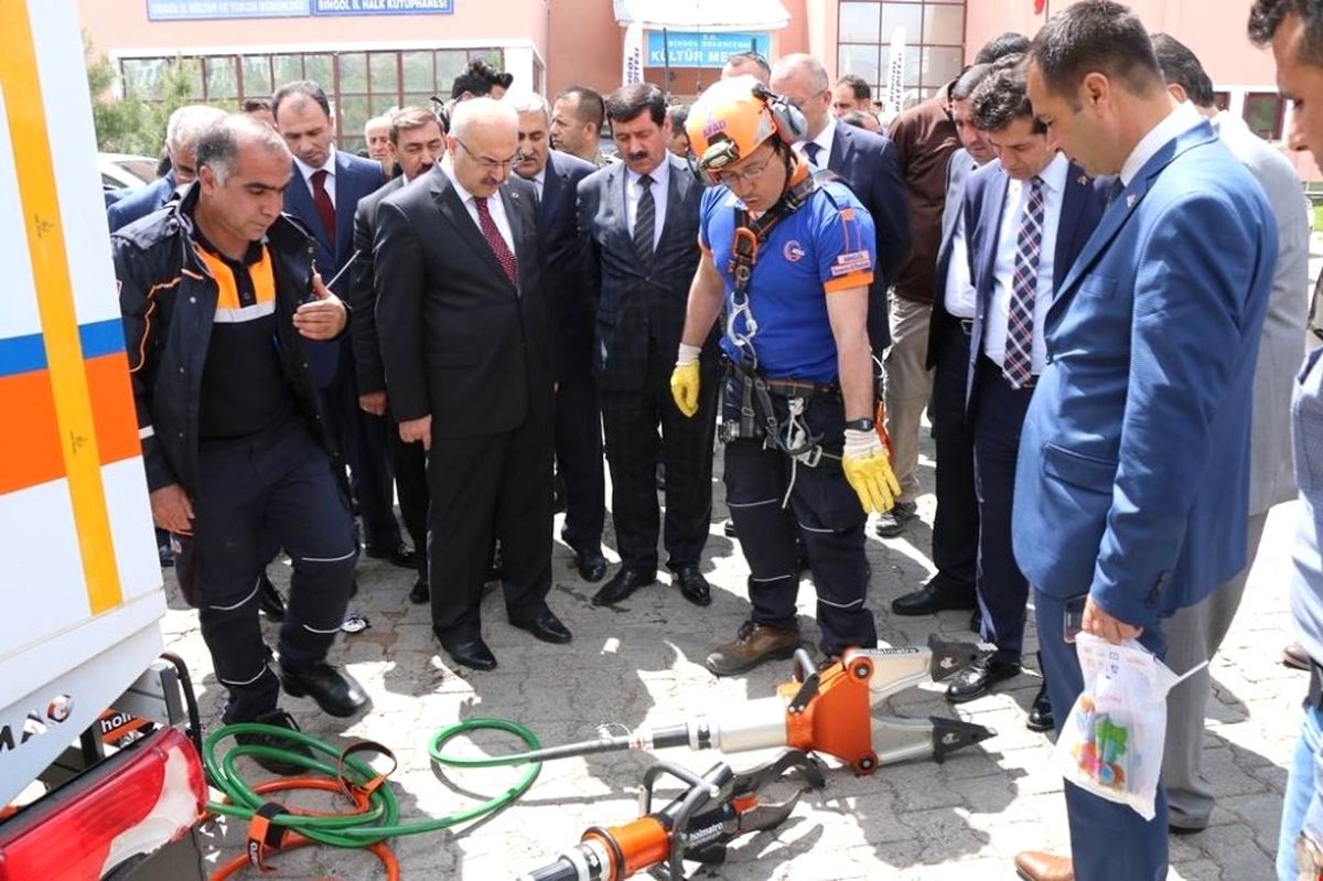 Bingöl\'de \'Karayolları Trafik Güvenliği Haftası\'