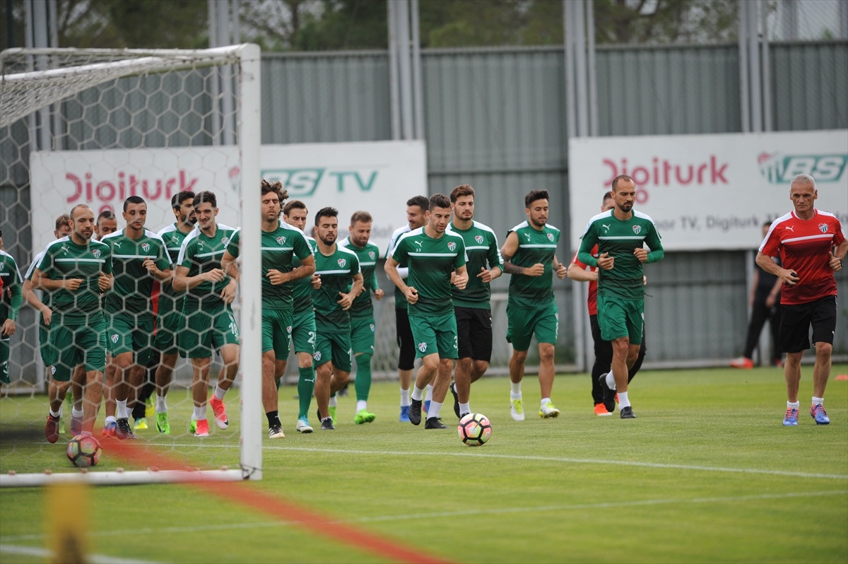 Bursaspor, Beşiktaş Maçı Hazırlıklarına Başladı