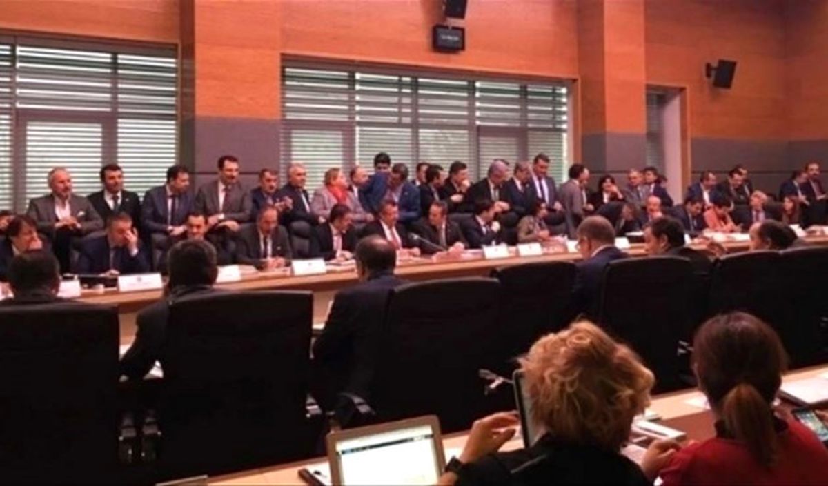CHP\'li ve Hdp\'li Vekiller, Komisyonu Terk Etti
