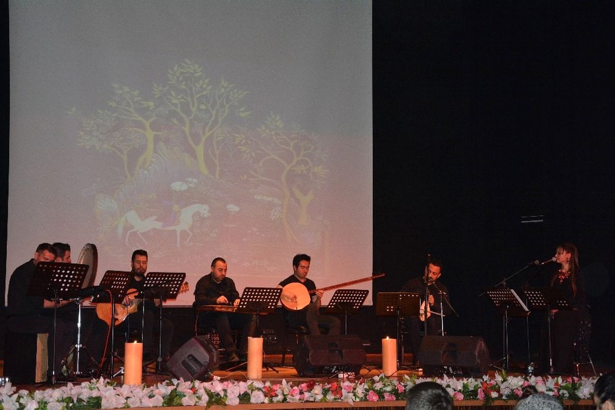 Dertli Dolap\' Yunus Emre Konser ve Şiir Dinletisi