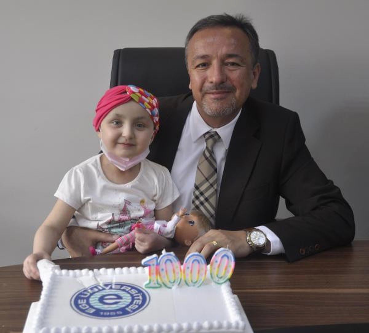 Ege Üniversitesi\'nde- 1000\'inci Karaciğer Nakli