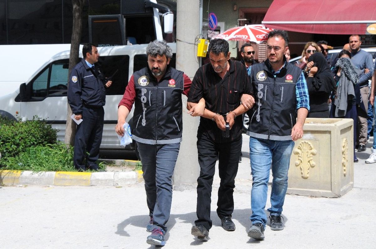 Eskişehir\'deki Uyuşturucu Operasyonunda Yakalanan Şüpheliler Adliyede