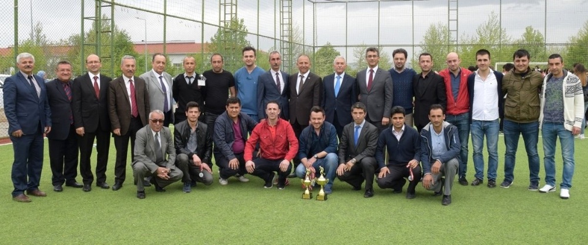 Esogü Bahar Etkinlikleri Spor Müsabakaları\'nda Ödüller Sahiplerini Buldu