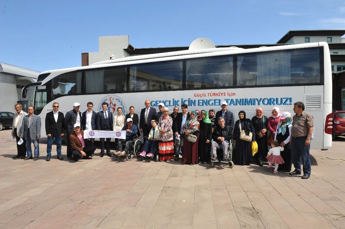 Hayrat\'ta Köy Köy, Ev Ev Dolaşıldı, Engelliler Tespit Edildi, Sporla Buluşturuldu