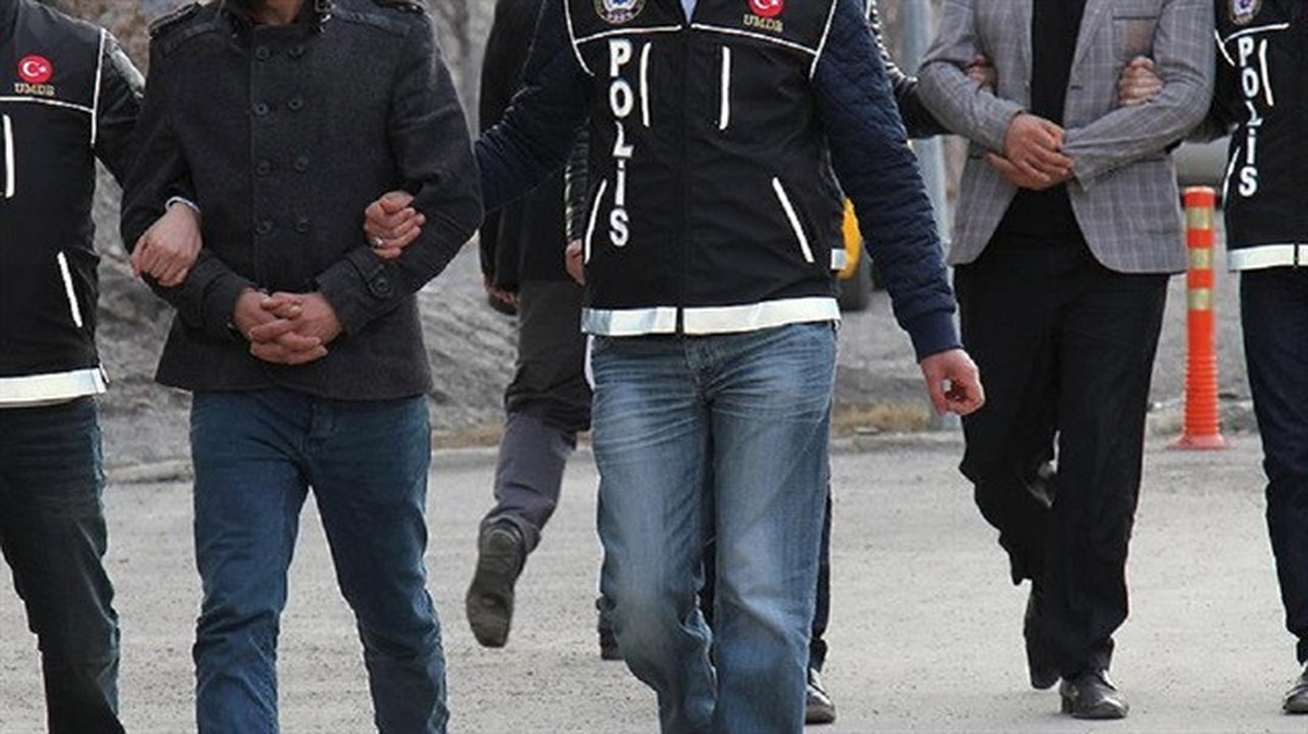 İstanbul\'da Terör Operasyonu: 10 PKK\'lı Gözaltında