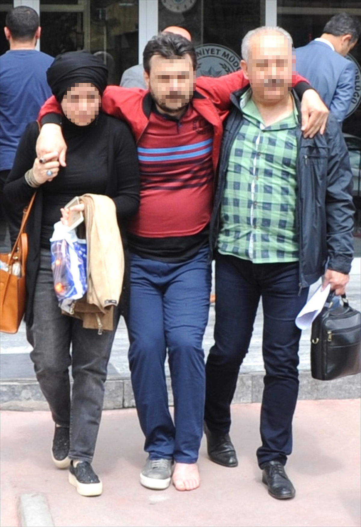 Kavgada Yaralanan Kişi Arandığı Ortaya Çıkınca Gözaltına Alındı
