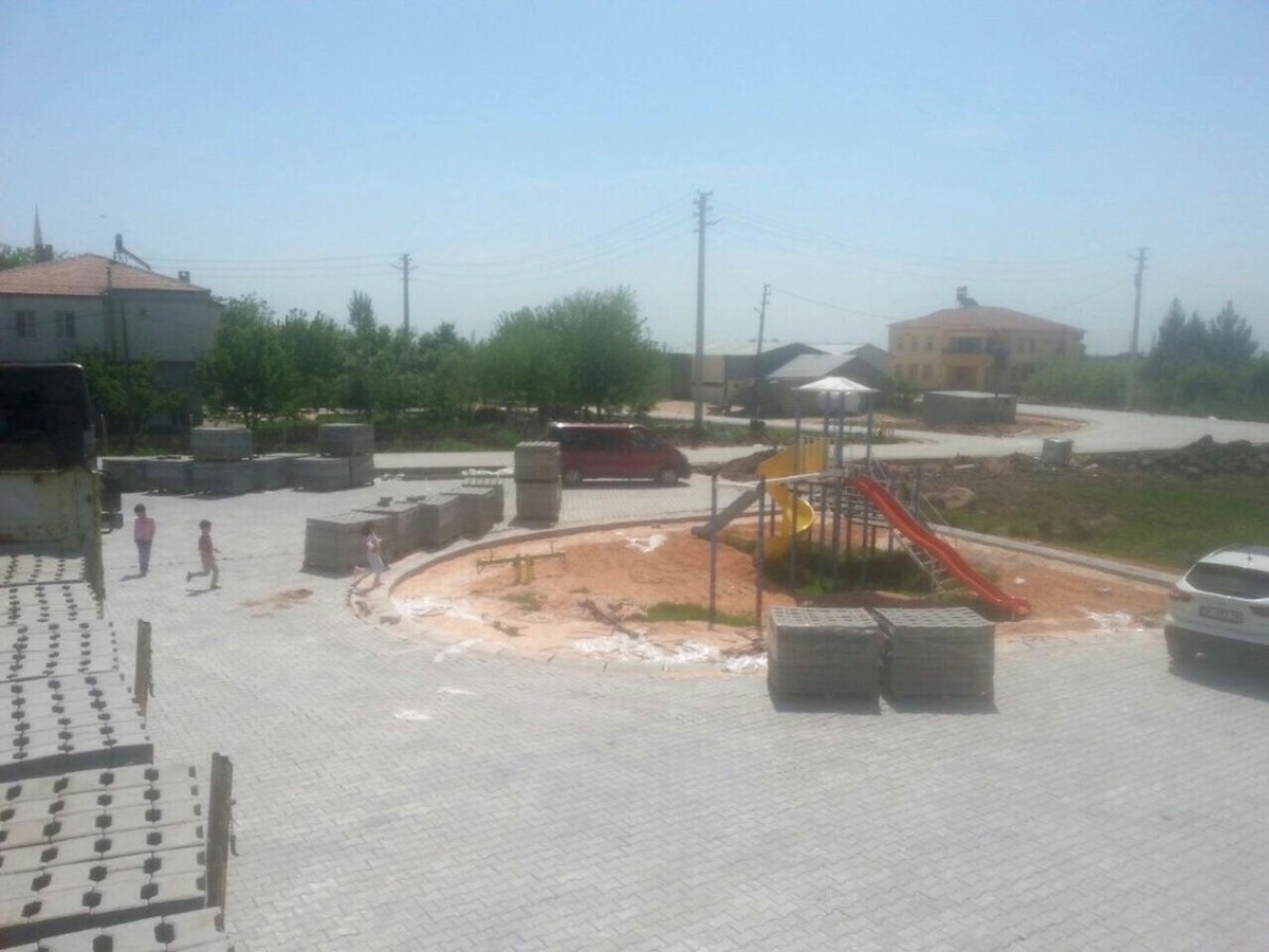 Kayapınar\'da Köylere Parke Taşı Döşendi