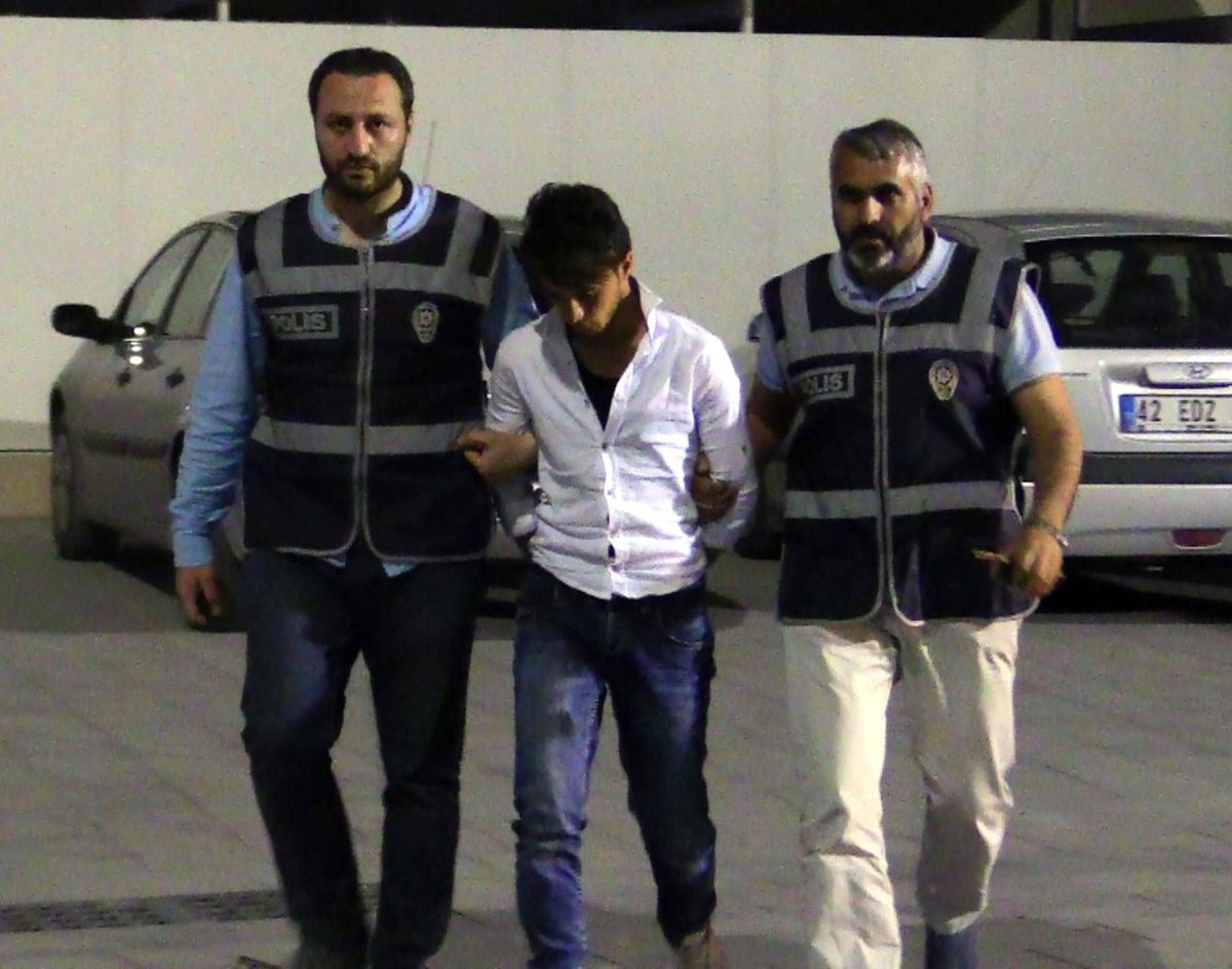 Konya\'da Bir Esnafı Darp Eden İki Suriyeli Gözaltına Alındı