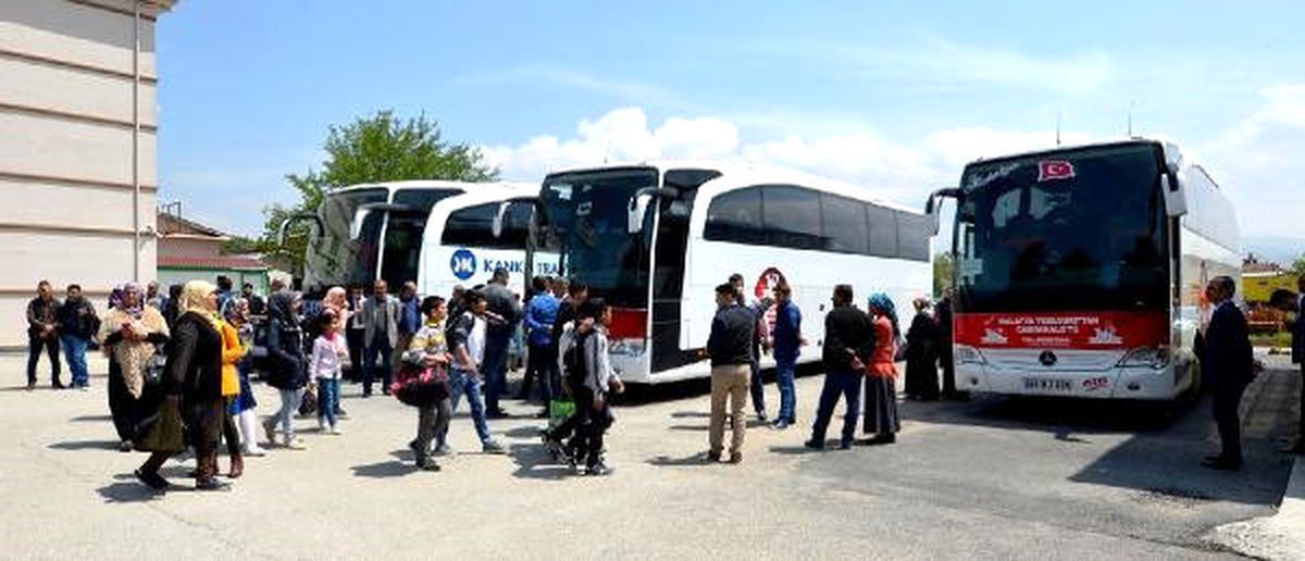 Malatya\'daki Suriyeli Öğrenciler Çanakkale Gezisine Gönderildi