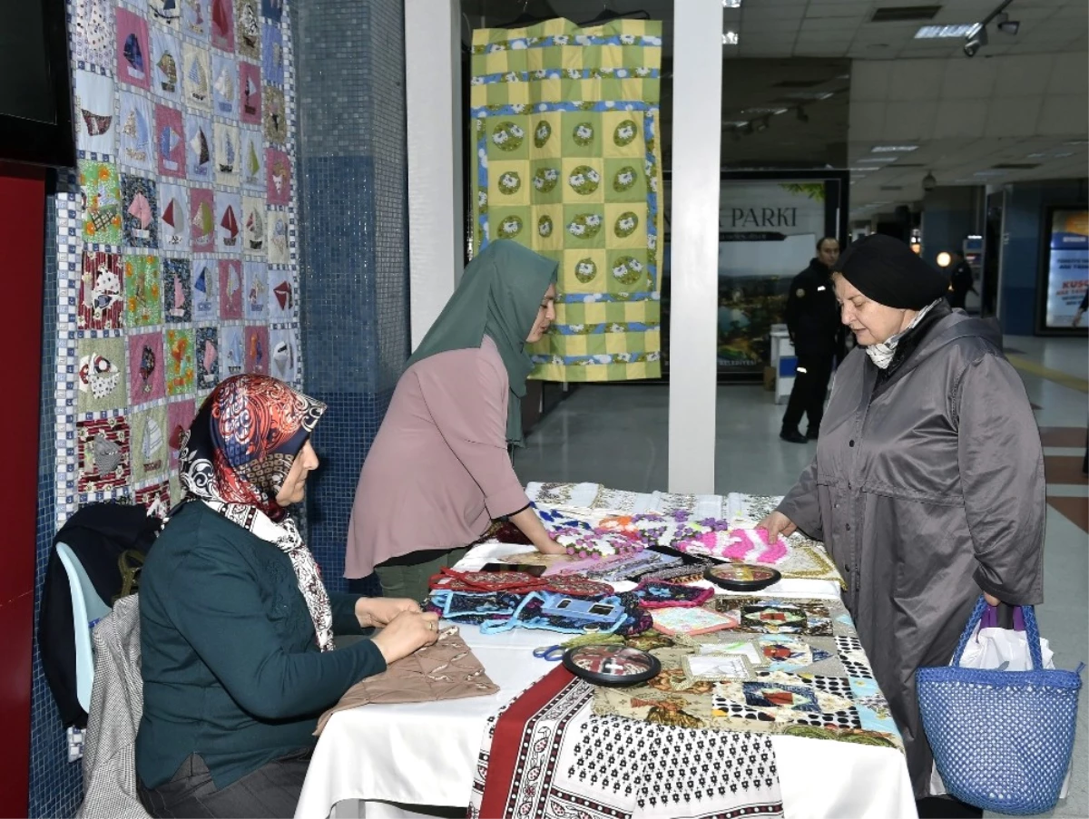 Metro Sanat Galerisi\'nde Kadın Danışma Birimleri Kermesi