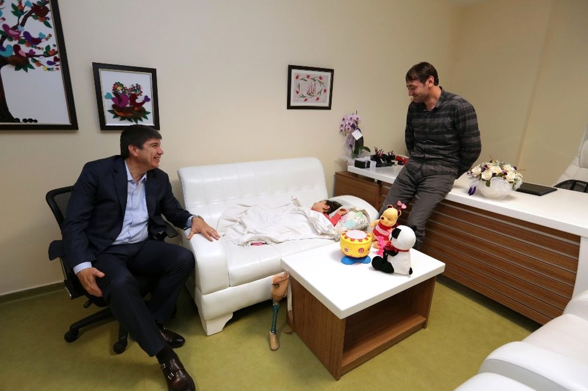 Minik Özge Protez Ayak İçin İstanbul Yolcusu