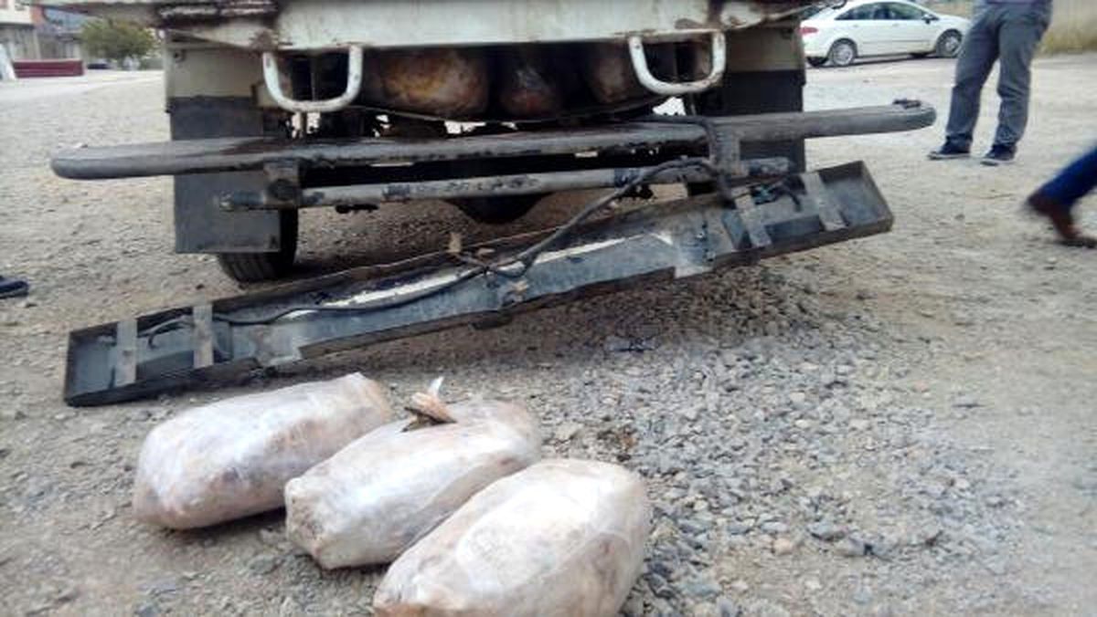 Nurdağı\'nda, Kamyonette 100 Kilo Esrar Ele Geçti