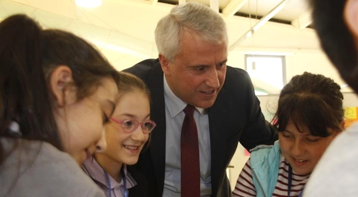 Rektör Gündoğan "Merak Makinesi"Ni İnceledi