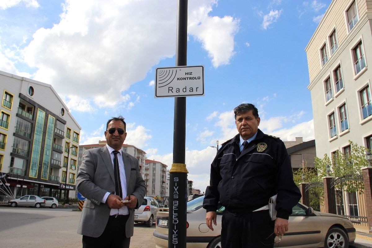 Sivas\'ta Trafikte Sivil Radar Dönemi