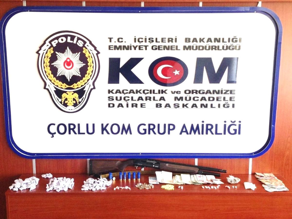 Tekirdağ\'da Uyuşturucu Ticareti Yaptığı İddiasıyla 6 Kişi Tutuklandı