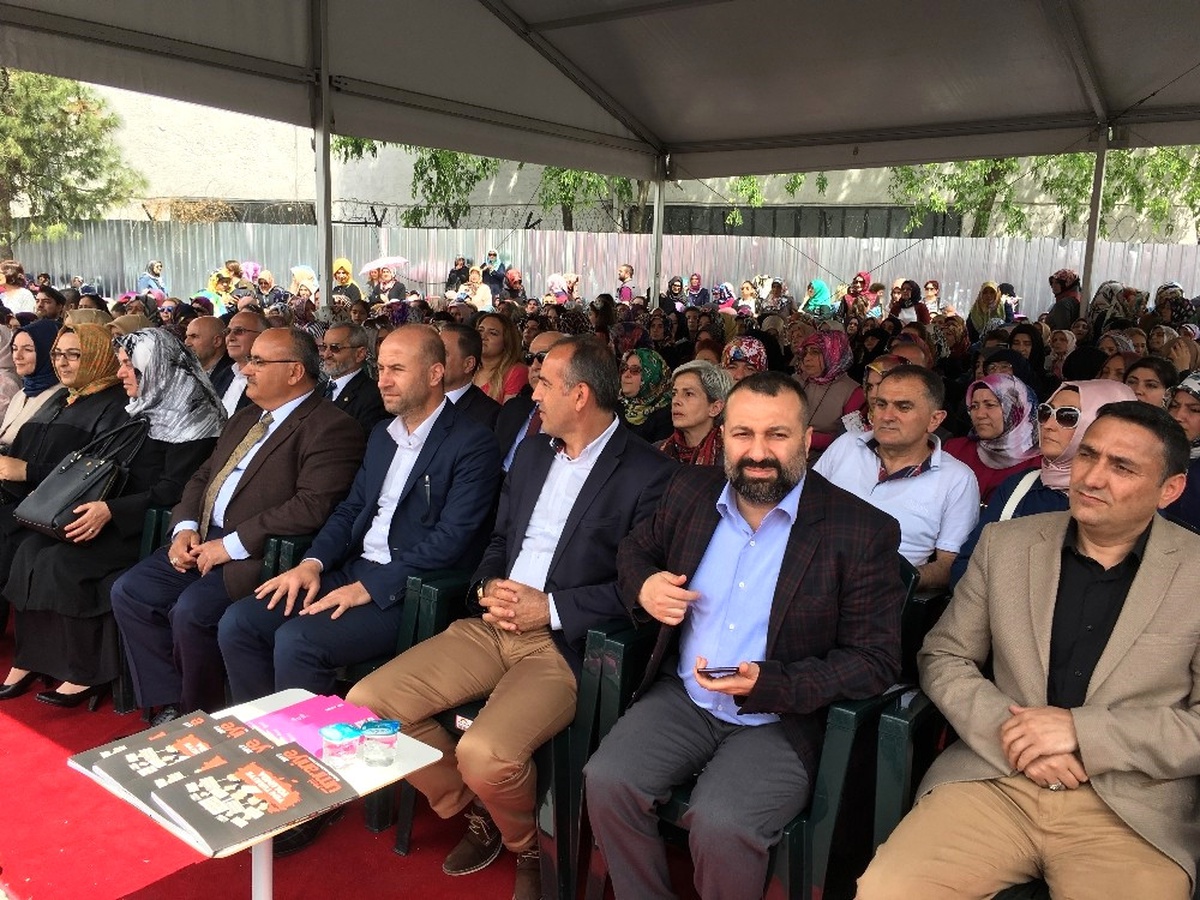 Ümraniye\'de \'İnce İşler 2017\' Sergisi Göz Kamaştırdı