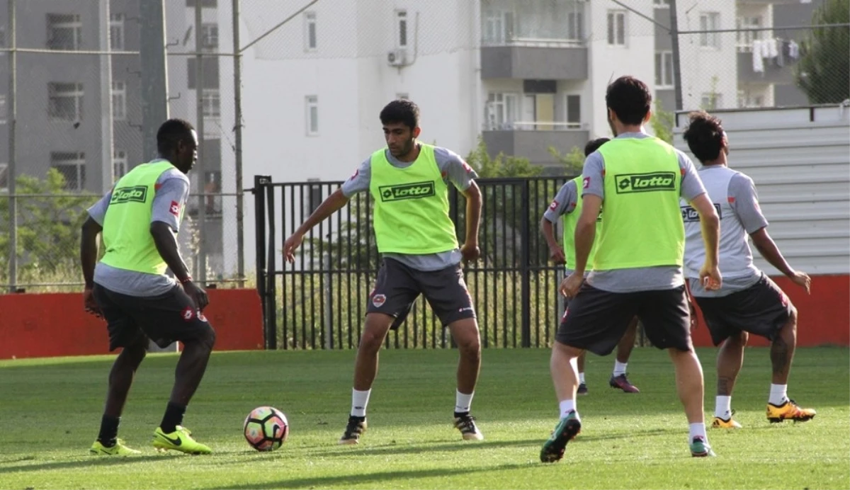 Adanaspor\'da Trabzonspor Maçı Hazırlıkları Sürüyor