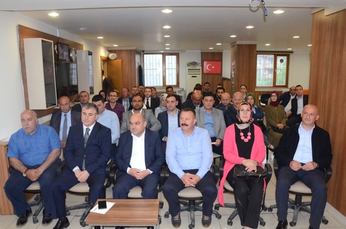 AK Parti Merkez İlçe Danışma Toplantısı Yapıldı