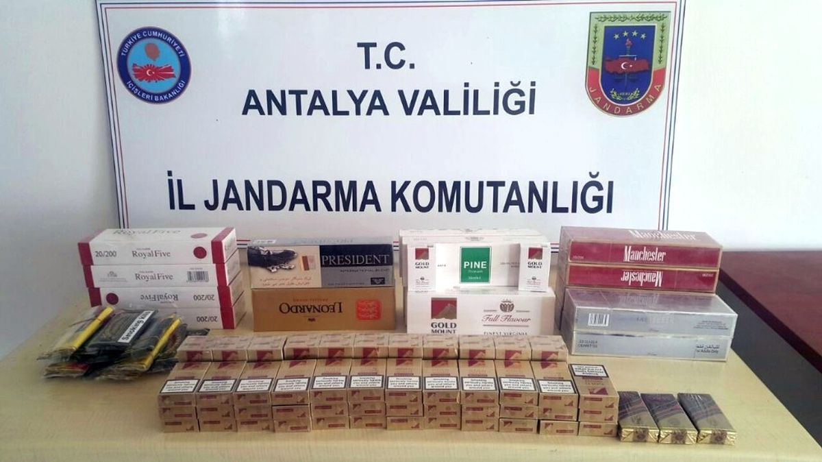 Antalya\'da Kaçak Sigara Operasyonu