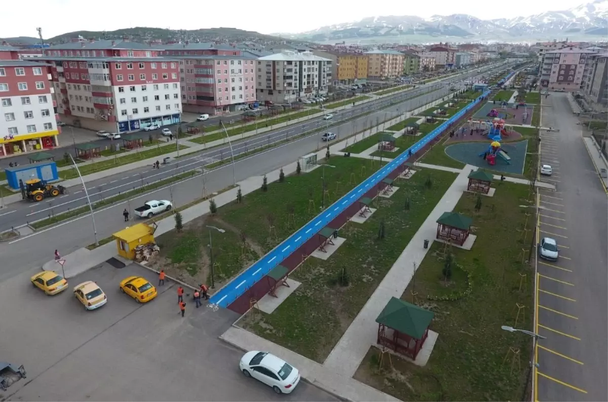 Azerbaycan Bulvarı ve Haydar Aliyev Parkı Açıldı