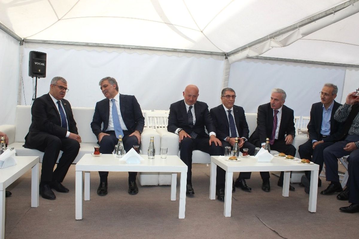 Başbakan Yardımcısı Kaynak\'tan Abdullah Gül\'e Taziye Ziyareti