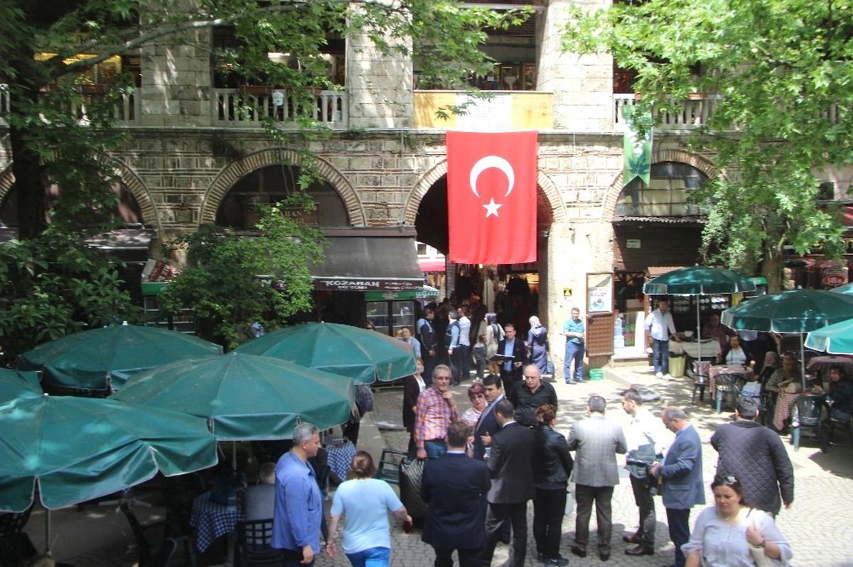 Bursa Çarşılarında İnternet Bedava