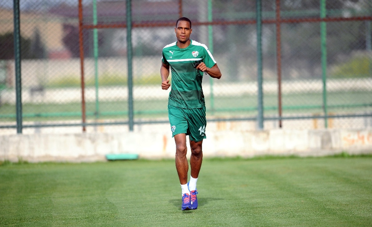 Bursaspor\'da Beşiktaş Maçı Hazırlıkları Sürüyor
