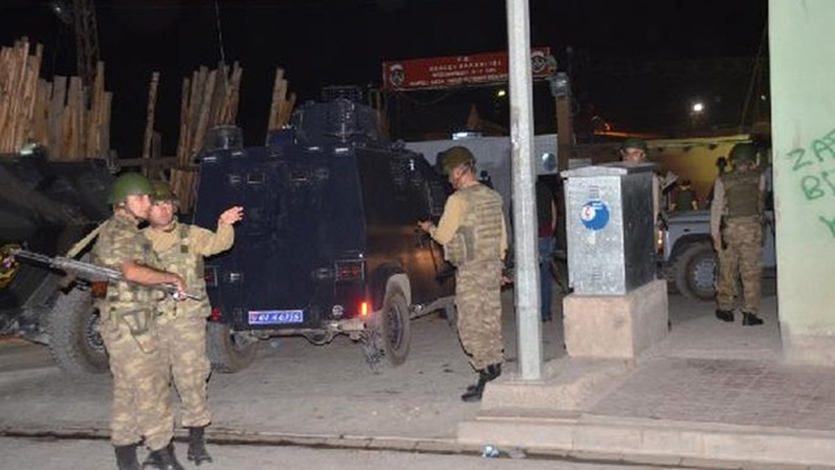 Doğubayazıt\'ta El Yapımı Patlayıcı İnflak Etti: 4 Asker Yaralı