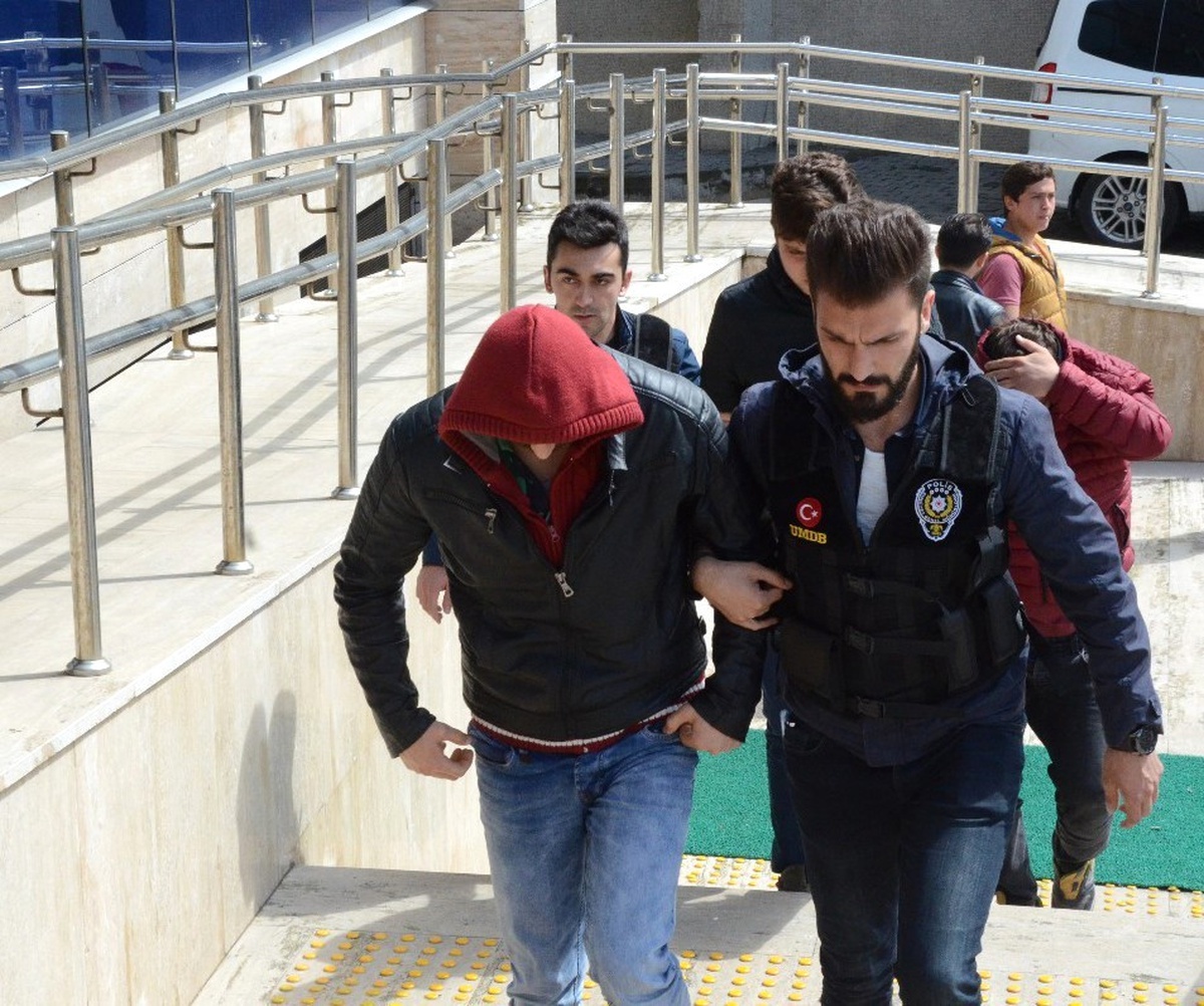 Emniyetten Uyuşturucu Operasyonu; 9 Gözaltı