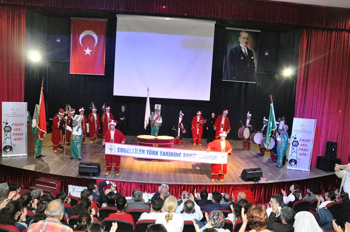 Engelliler Tarihine Sahip Çıkıyor