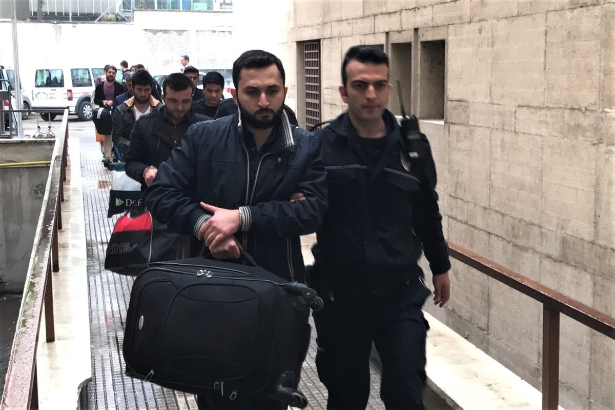 Fetö Evlerine Öğrenci Kazandırmaya Çalışan 24 Kişi Adliyeye Sevk Edildi