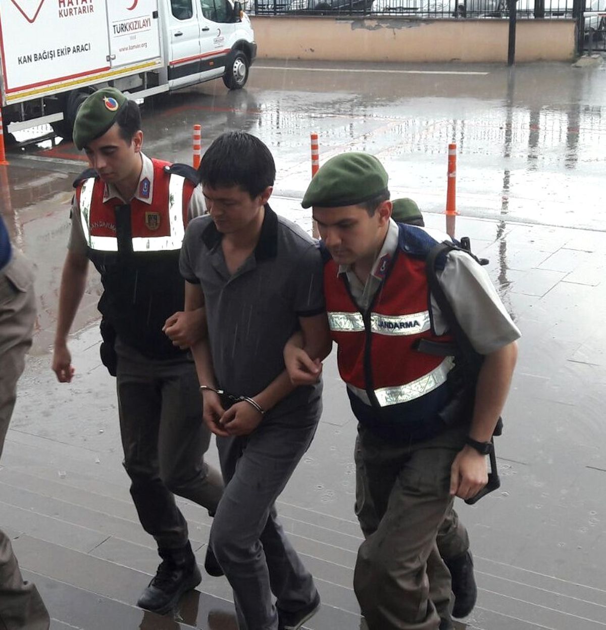 Fetö Üyesi Kimlik Kontrolünde Yakalandı