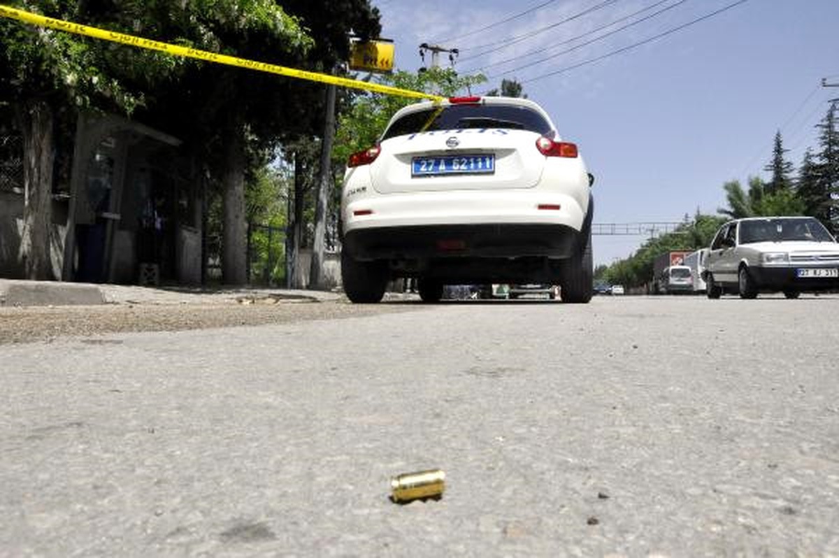 Gaziantep\'te Polis Merkezi Yakınındaki Silahlı Kavga