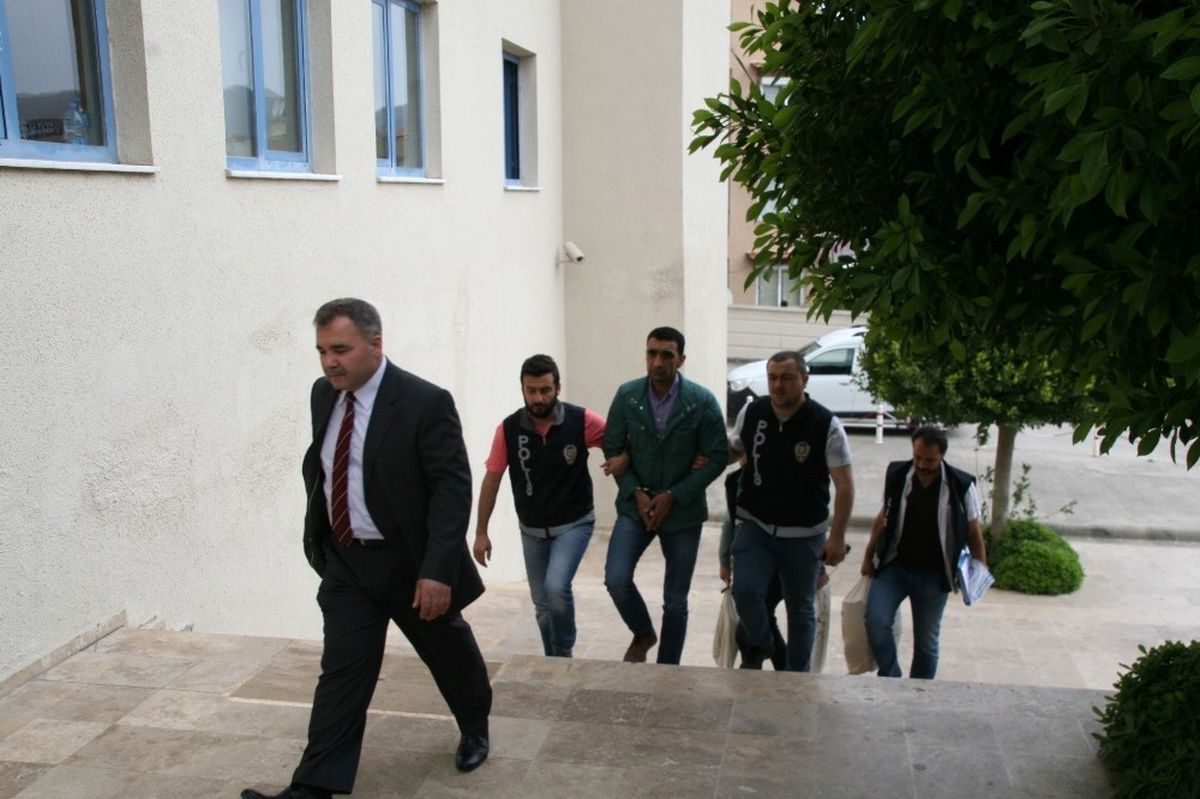 Gözaltına Alınan Hdp İlçe Başkanı Adli Kontrol ile Serbest