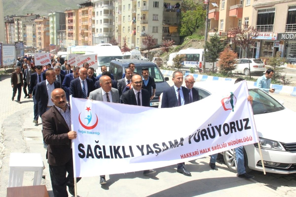 Hakkari\'de \'Sağlık İçin Hareket Et\' Yürüyüşü