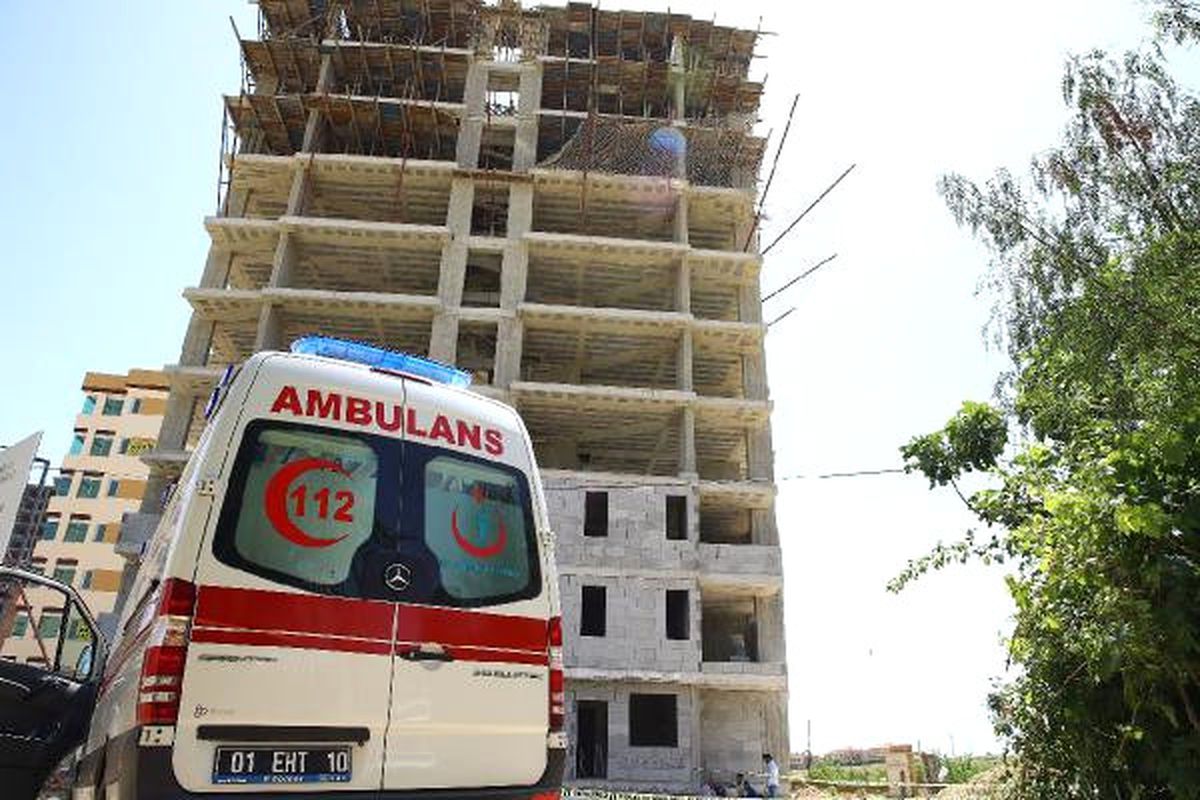 İnşaatta Güvenlik Ağı Takarken Düşen İşçi Öldü
