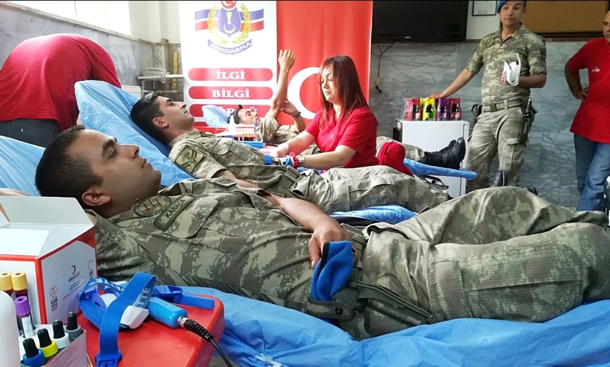 Jandarma Vatan İçin Can, Millet İçin Kan Veriyor